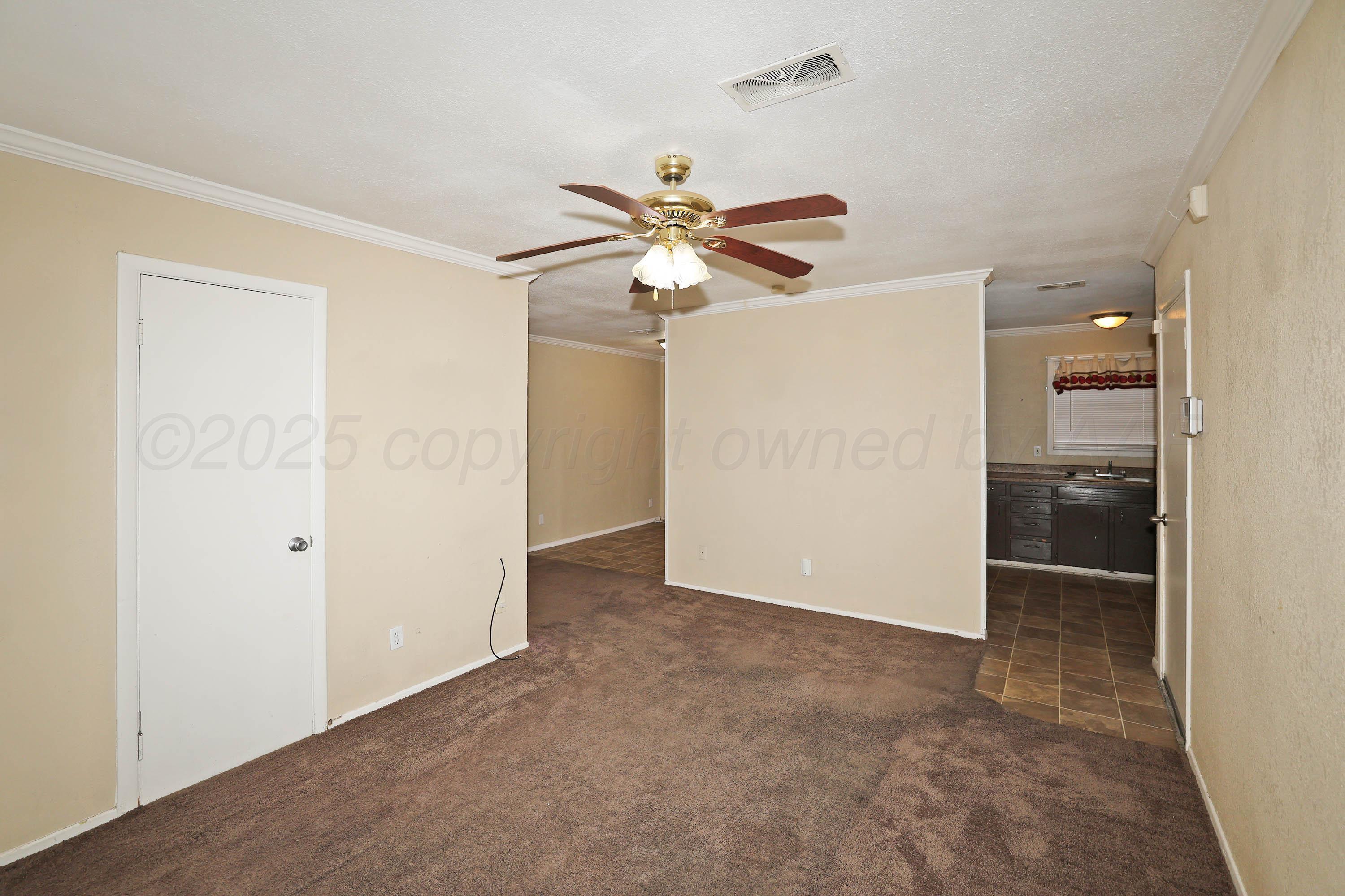 1204 S Sycamore Street, Amarillo, Alaska image 2