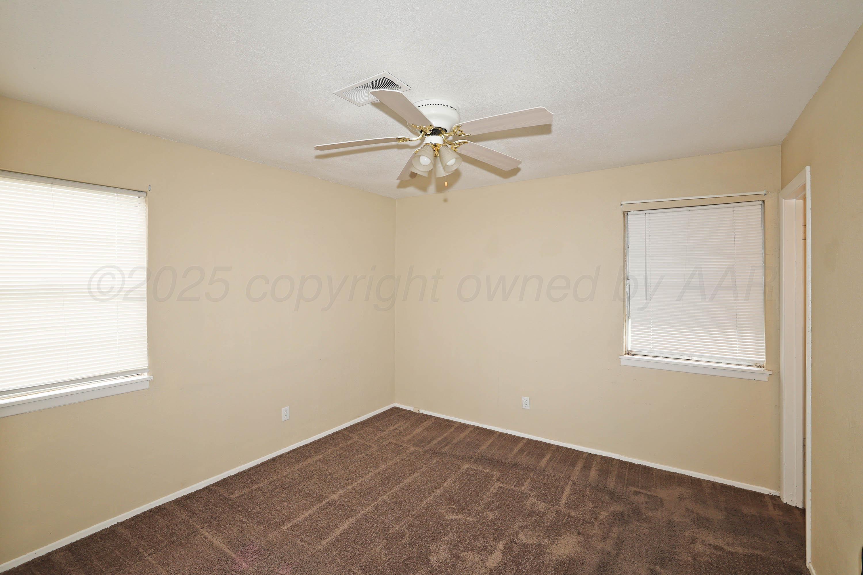 1204 S Sycamore Street, Amarillo, Alaska image 5