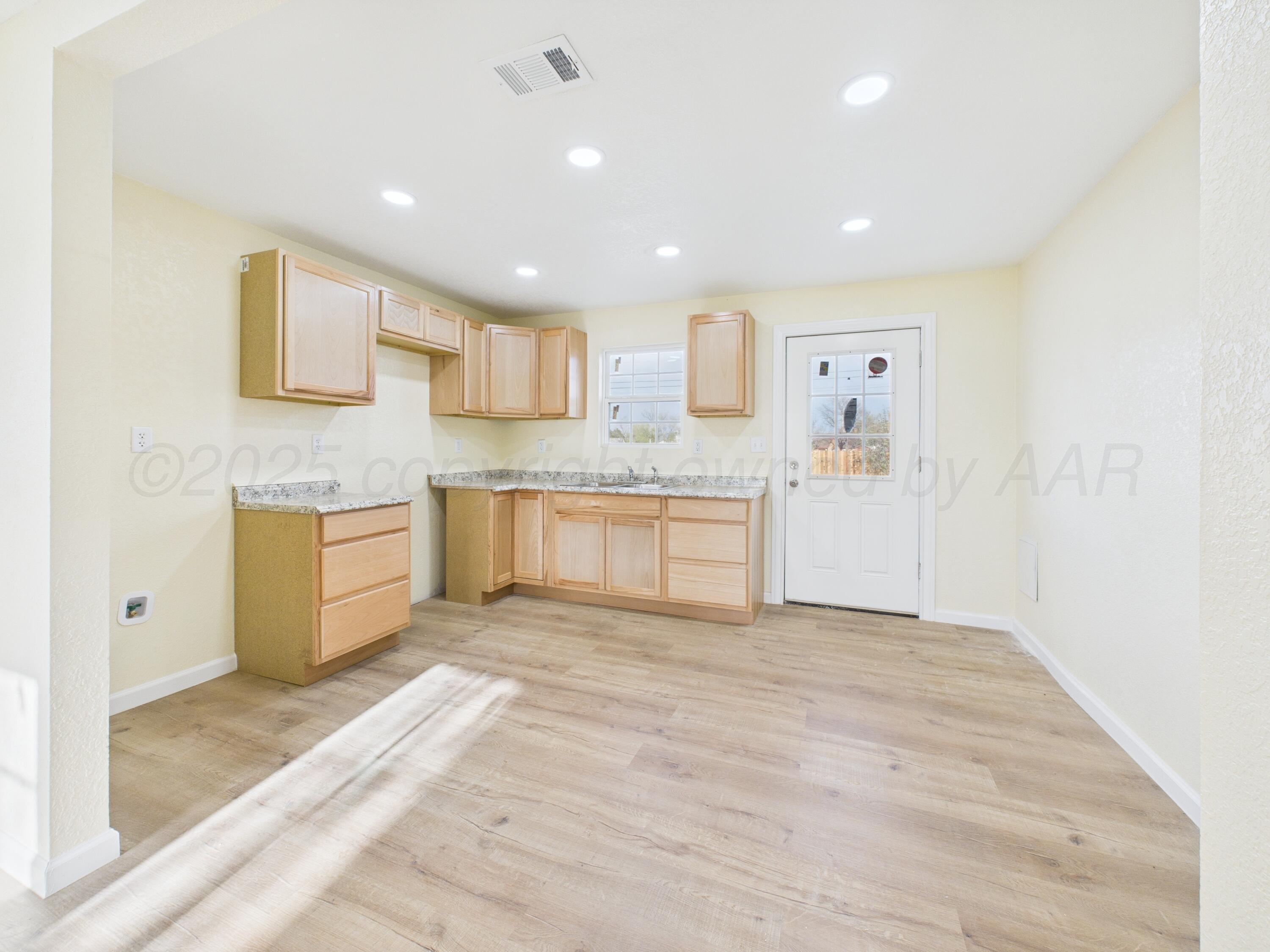 608 N Wells Street, Pampa, Texas image 6