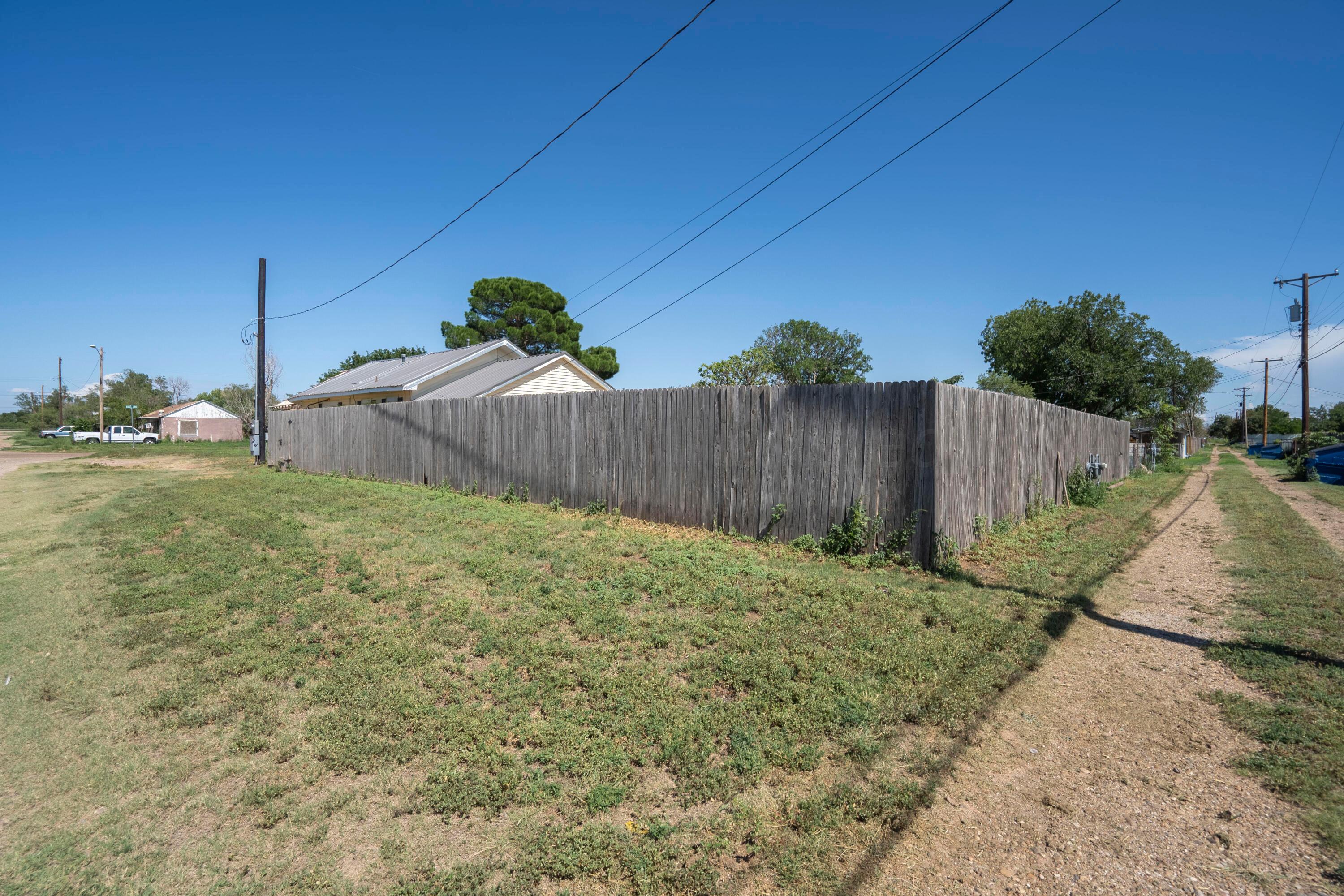 900 S Ridgeland Ave, Fritch, Texas image 21