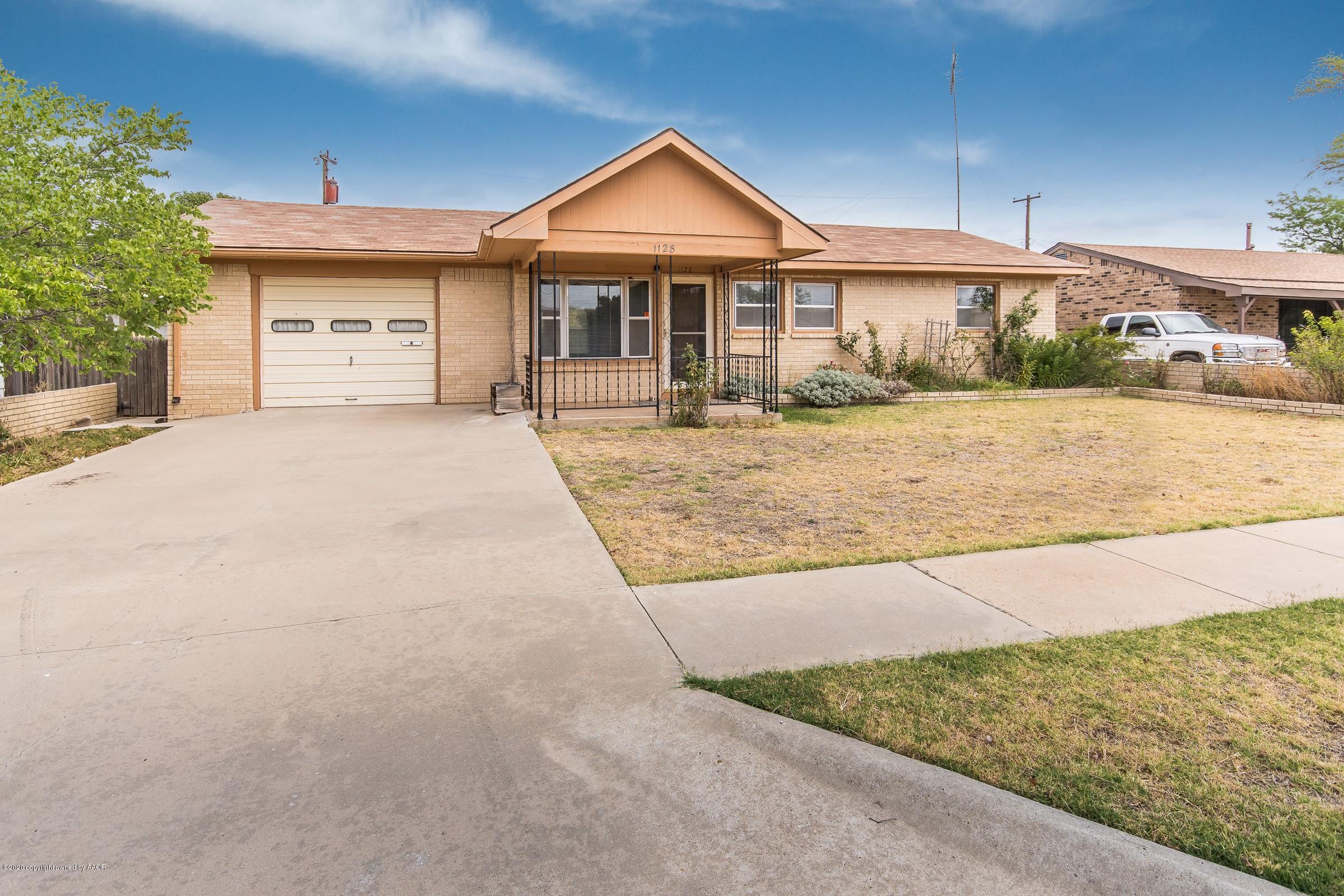 1128 Sierra Drive, Pampa, Texas image 1