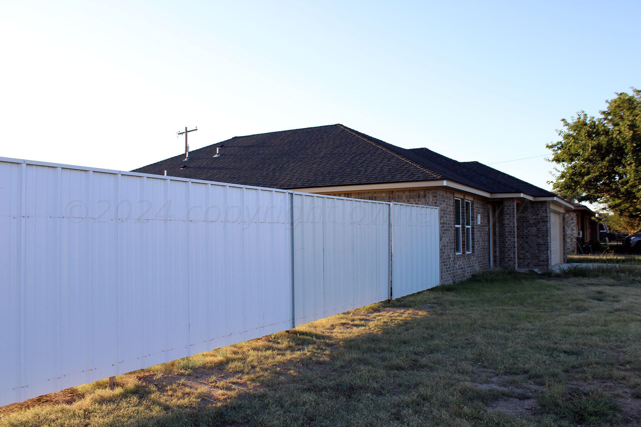 216 Michael Street, Dumas, Texas image 3