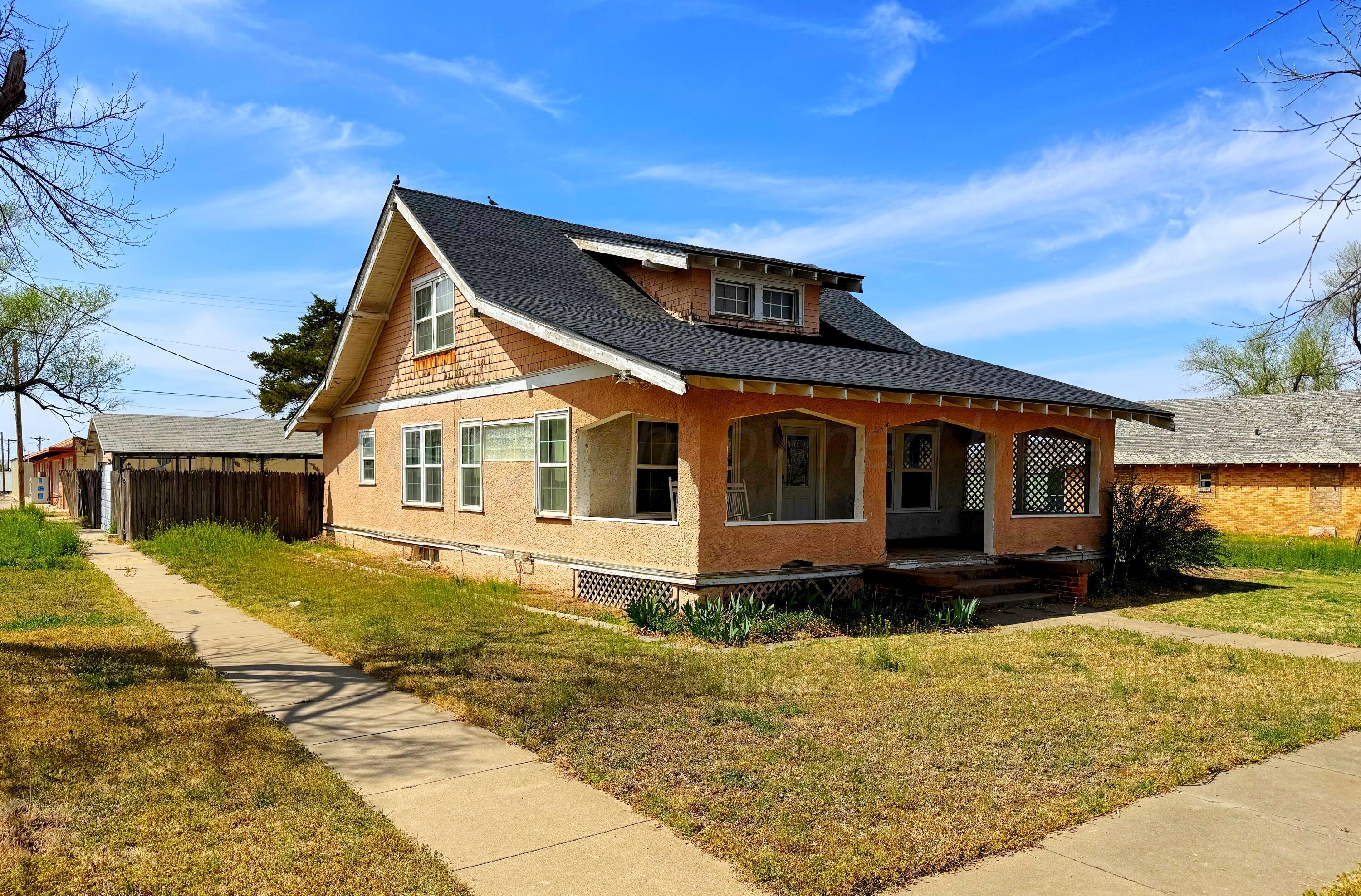 222 S Baylor Street, Perryton, Alaska image 1