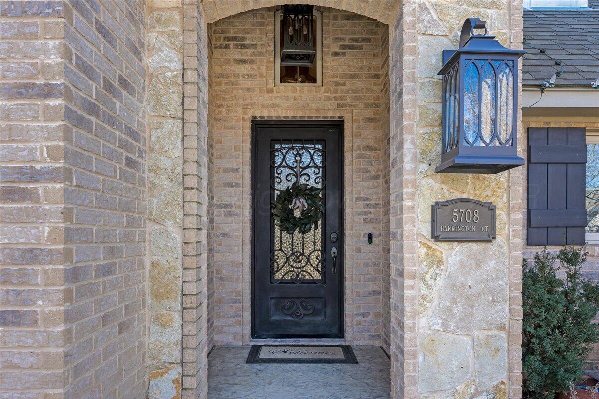 5708 N Barrington Court, Amarillo, Texas image 2