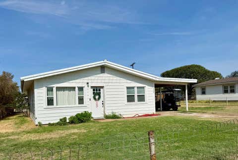 Homes For Sale - 308 Allen Avenue<br/> Hutchinson County, Stinnett, TX 79083