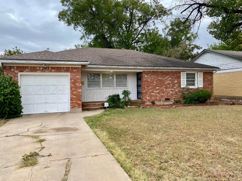Homes For Sale - 3309 Paramount Boulevard<br/> Amarillo, TX 79109