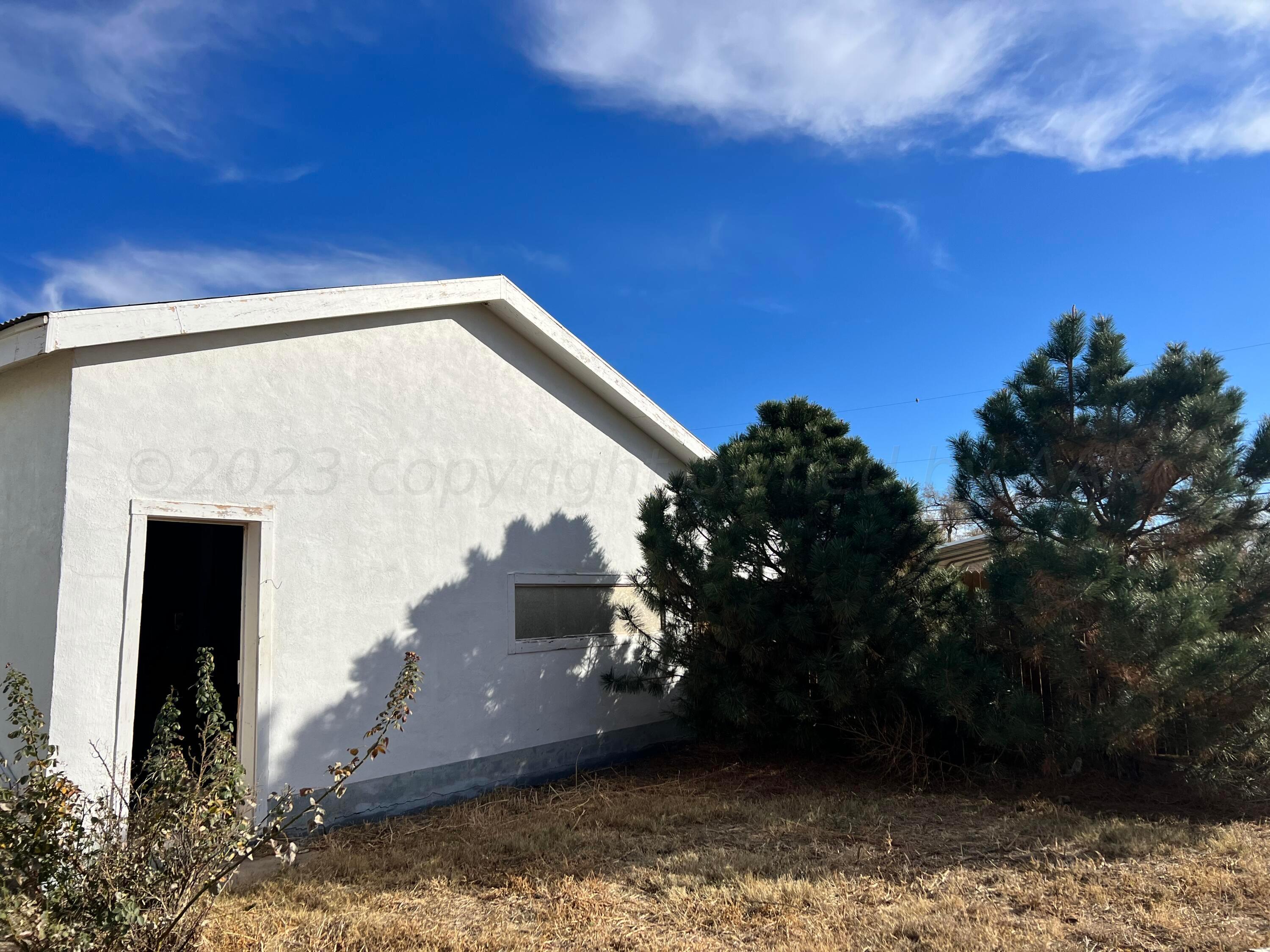 Sunray, Texas 79086, United States, 2 Bedrooms Bedrooms, ,1 BathroomBathrooms,Residential,Active,68769