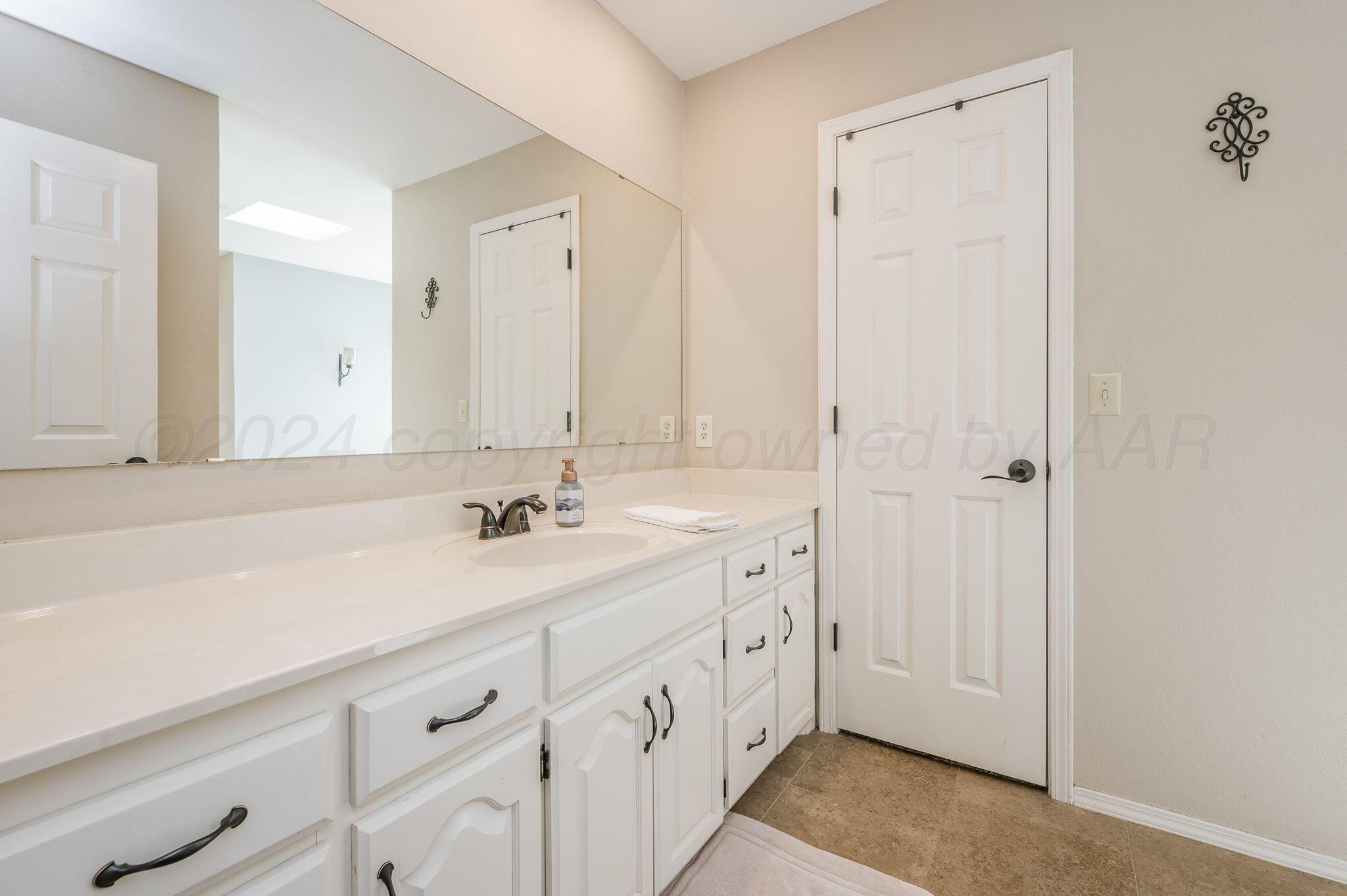 3 Quail Hollow Holw, Borger, Idaho image 22