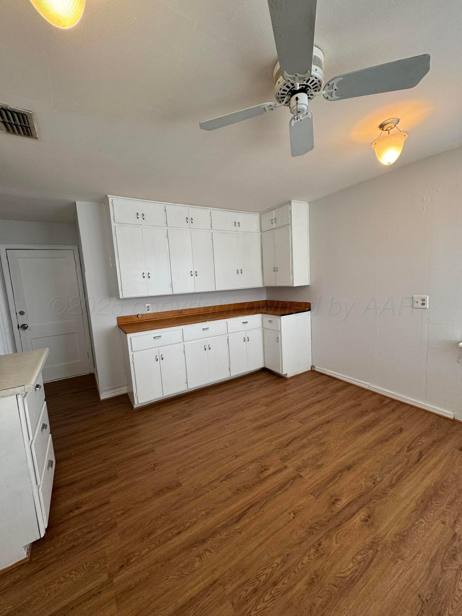 1000 S Austin Street, Amarillo, Idaho image 7