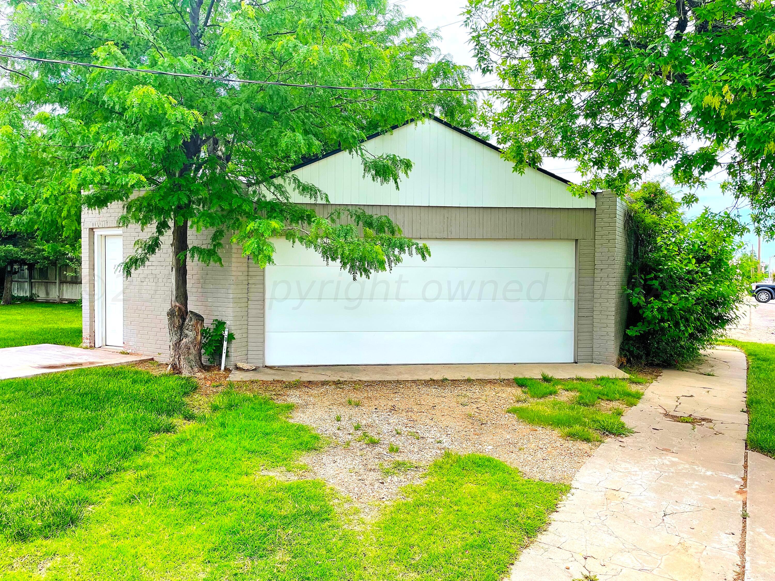 302 S Baylor Street, Perryton, Texas image 20