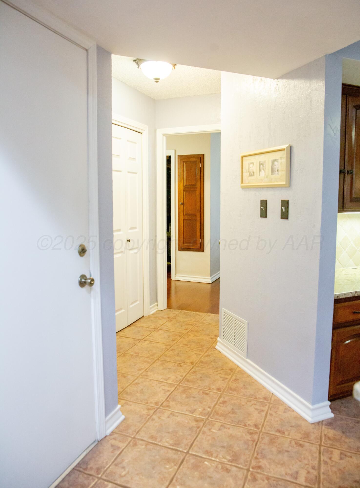 2104 Denfield Lane, Childress, Alaska image 25