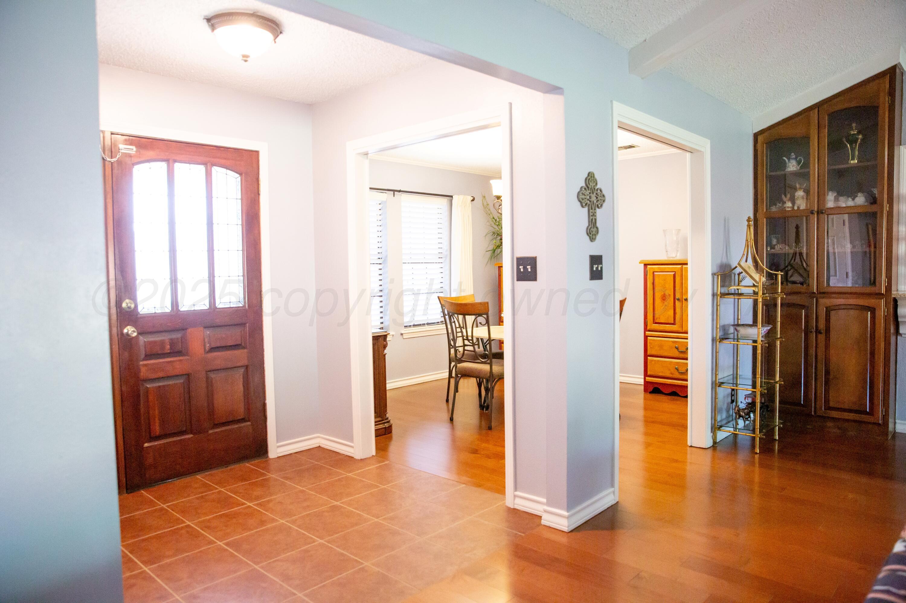 2104 Denfield Lane, Childress, Alaska image 4