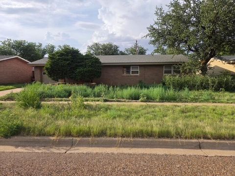 Homes For Sale - 1311 E Reppto Street<br/> Brownfield, TX 79316