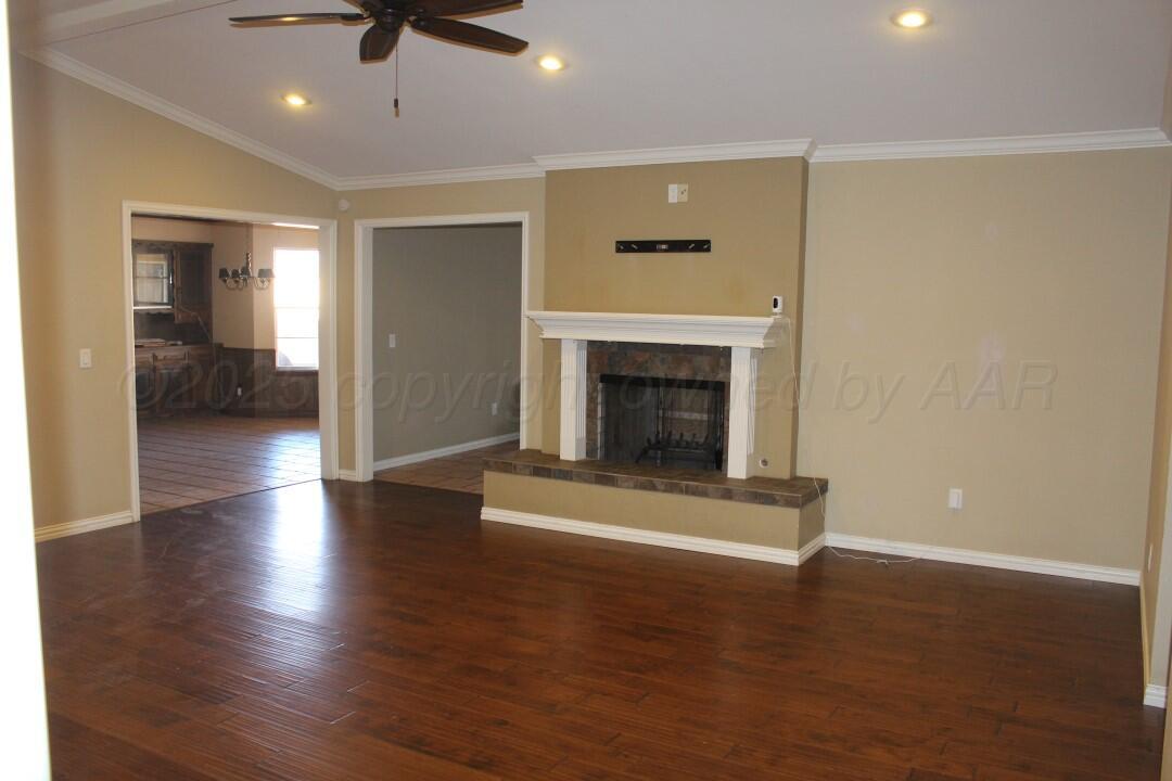 320 N Douglas St, Hereford, Texas image 3