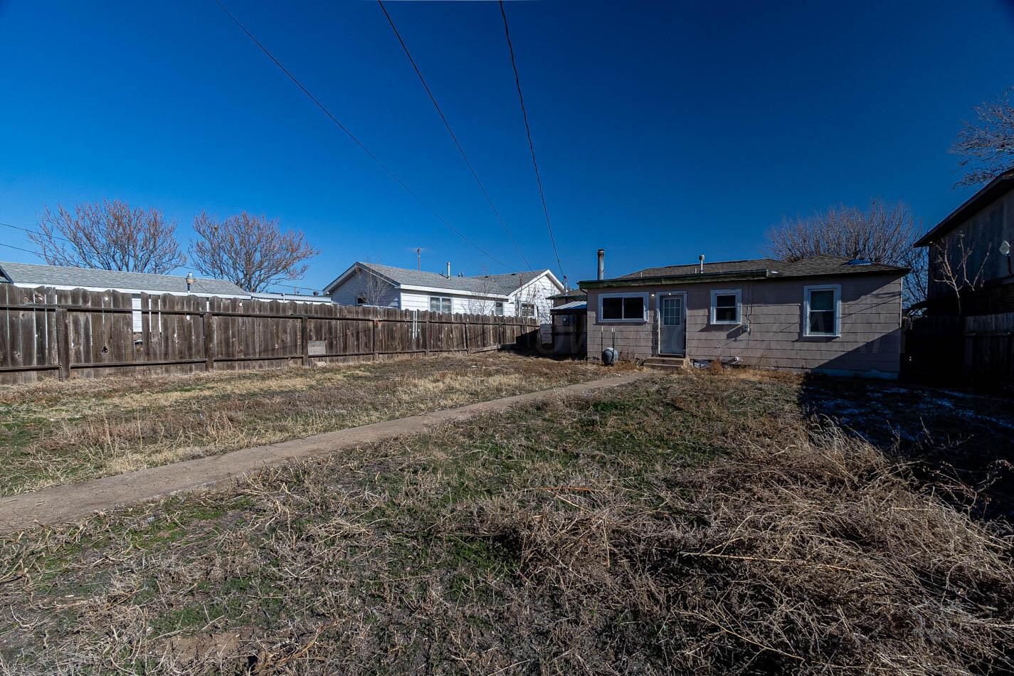 210 S Mackenzie Avenue, Stinnett, Texas image 12