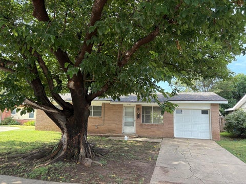 Homes For Rent - 5001 Westway Trail<br/> Amarillo, TX 79109
