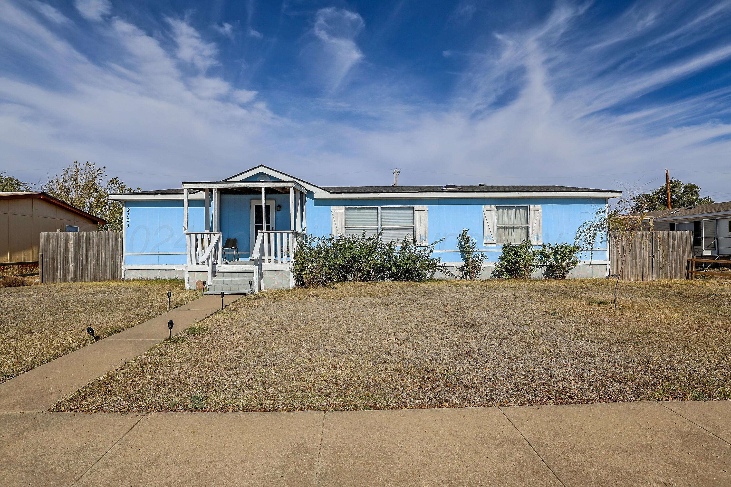 2103 Country Lane, Amarillo, Texas image 1