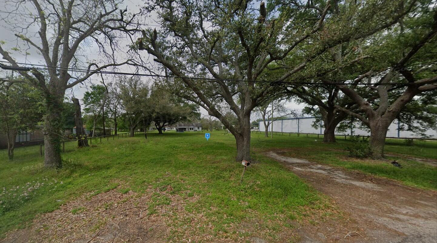 1704 Live Oak Avenue, Other - Not in list, Texas image 3