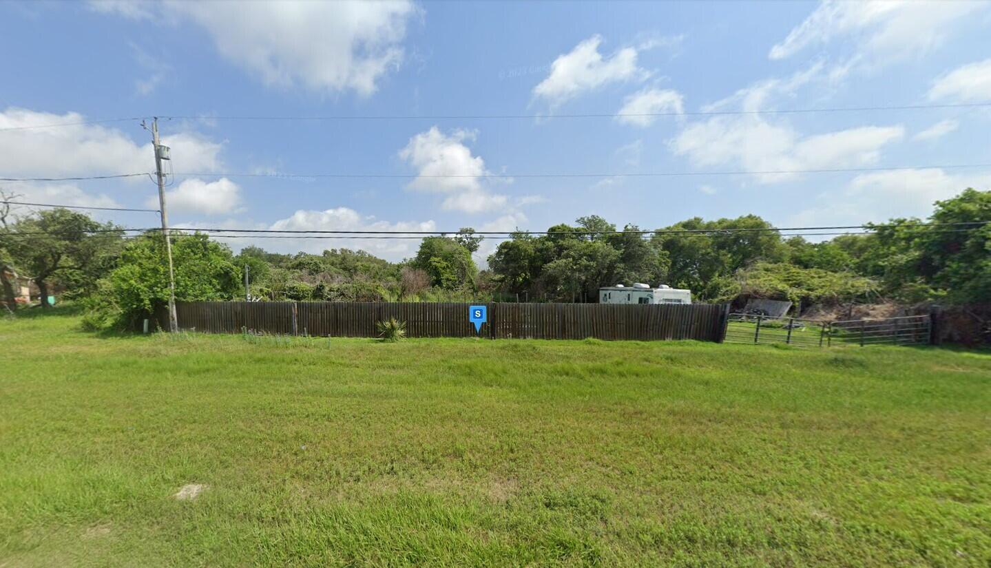 1201 N Ann Street, Rockport, Texas image 3