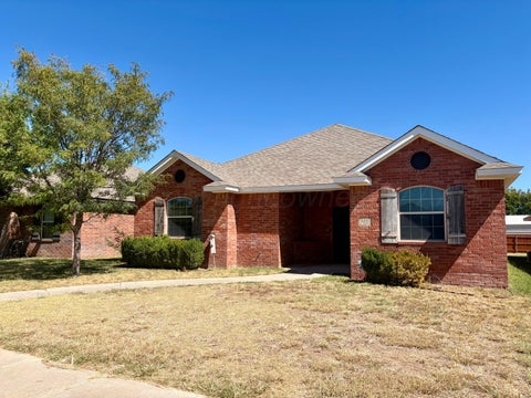 Homes For Sale - 8509 Barstow Drive<br/> Amarillo, TX 79118