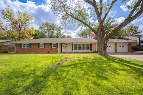 Homes For Sale - 4321 Omaha Avenue<br/> Amarillo, TX 79106