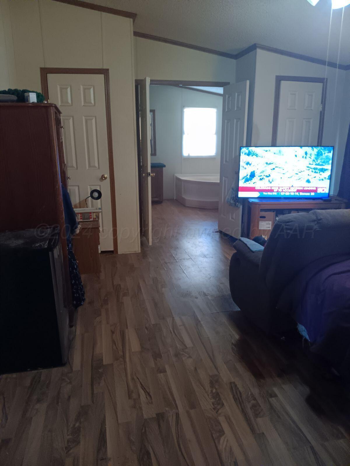 9405 Flintridge Loop, Fritch, Texas image 6