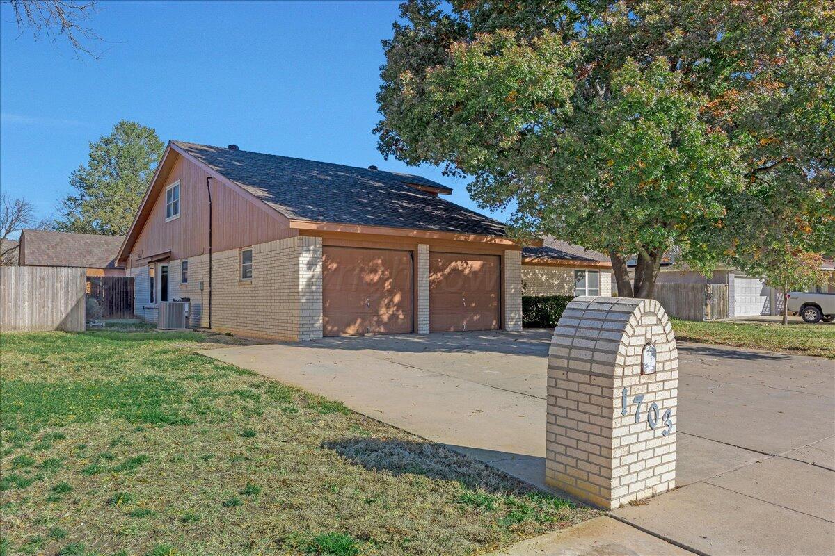 1703 S Brookhaven Drive, Canyon, Texas image 30