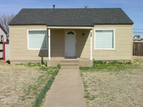 Homes For Sale - 289 Overland Trail<br/> Fritch, TX 79036