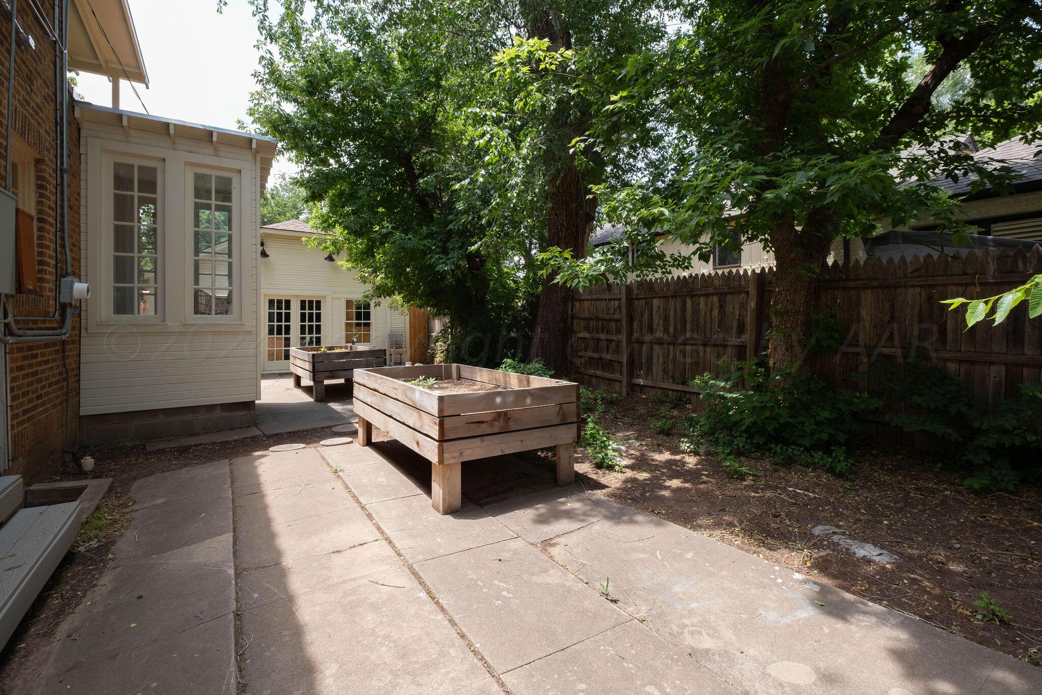 2208 S Hughes Street, Amarillo, Texas image 44