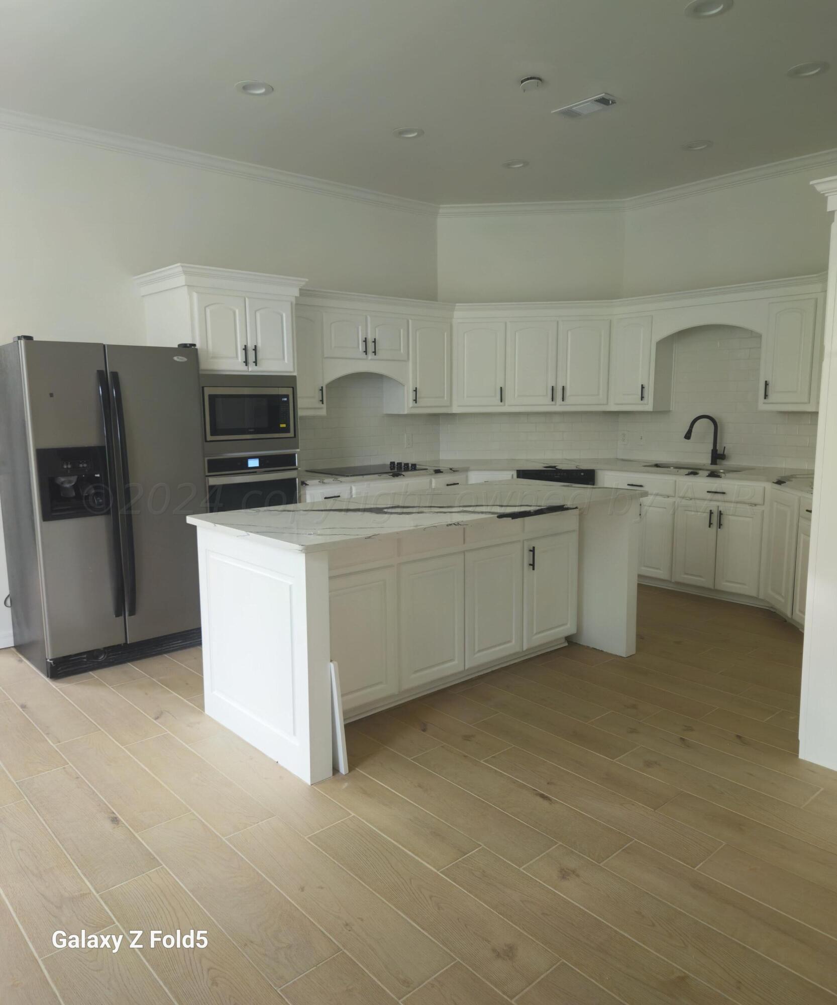 3 Sutton Place, Amarillo, Idaho image 35