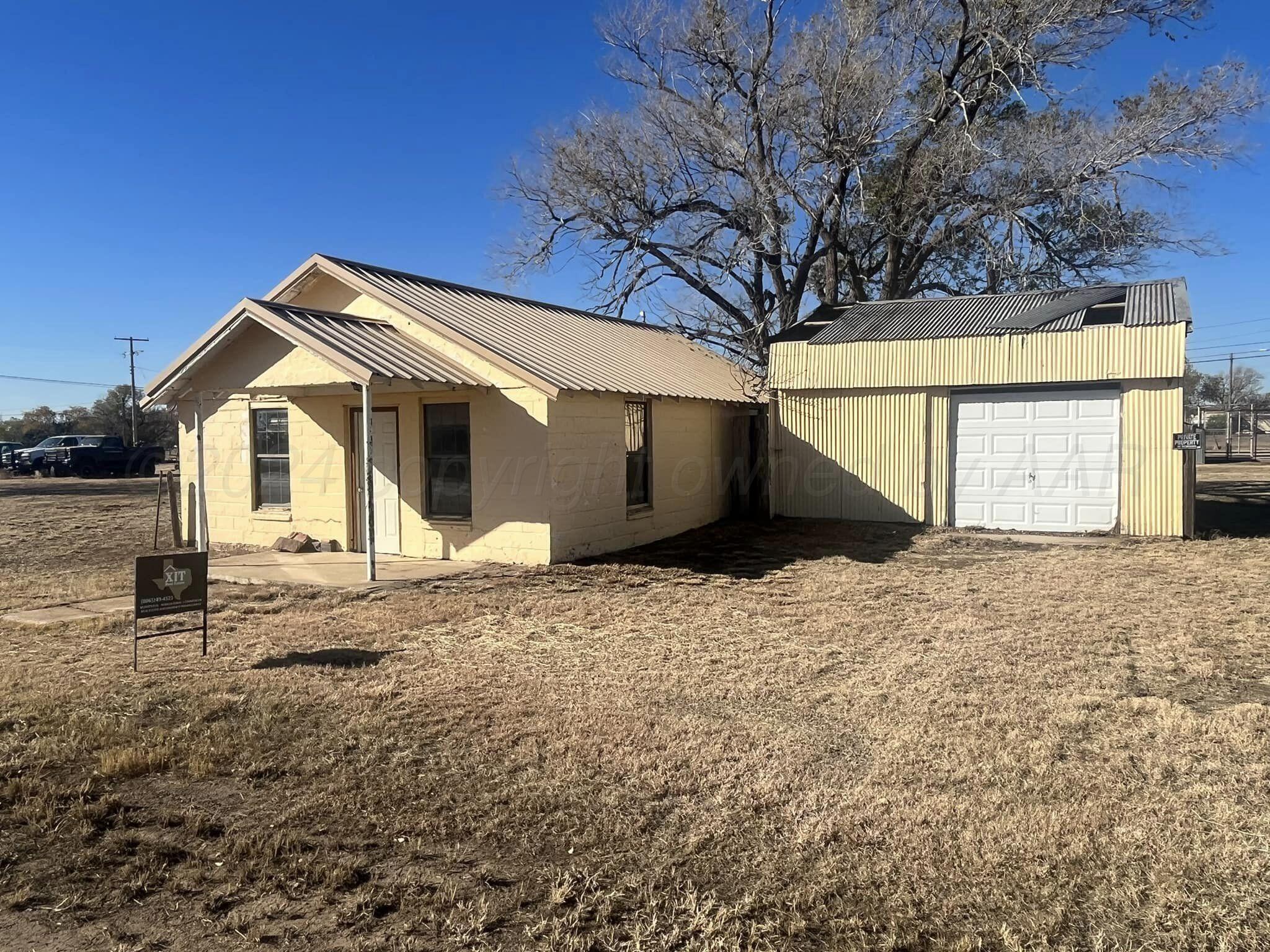 612 Rock Island Avenue, Channing, Texas image 1