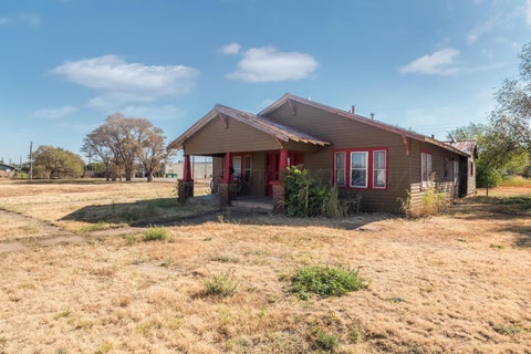 Homes For Sale - 520 N Wall Street<br/> Shamrock, TX 79079