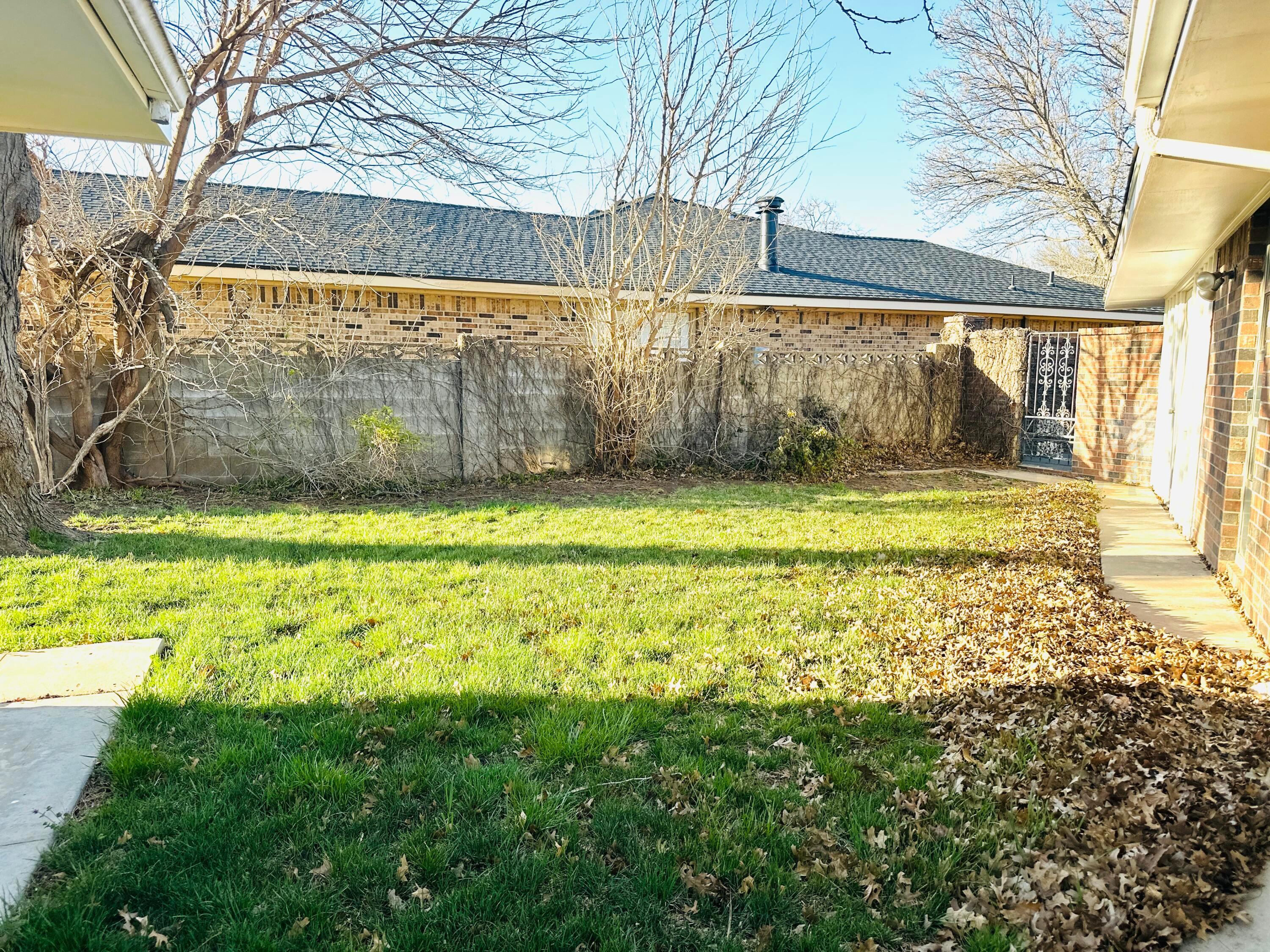 218 N Carson Avenue, Dumas, Texas image 35