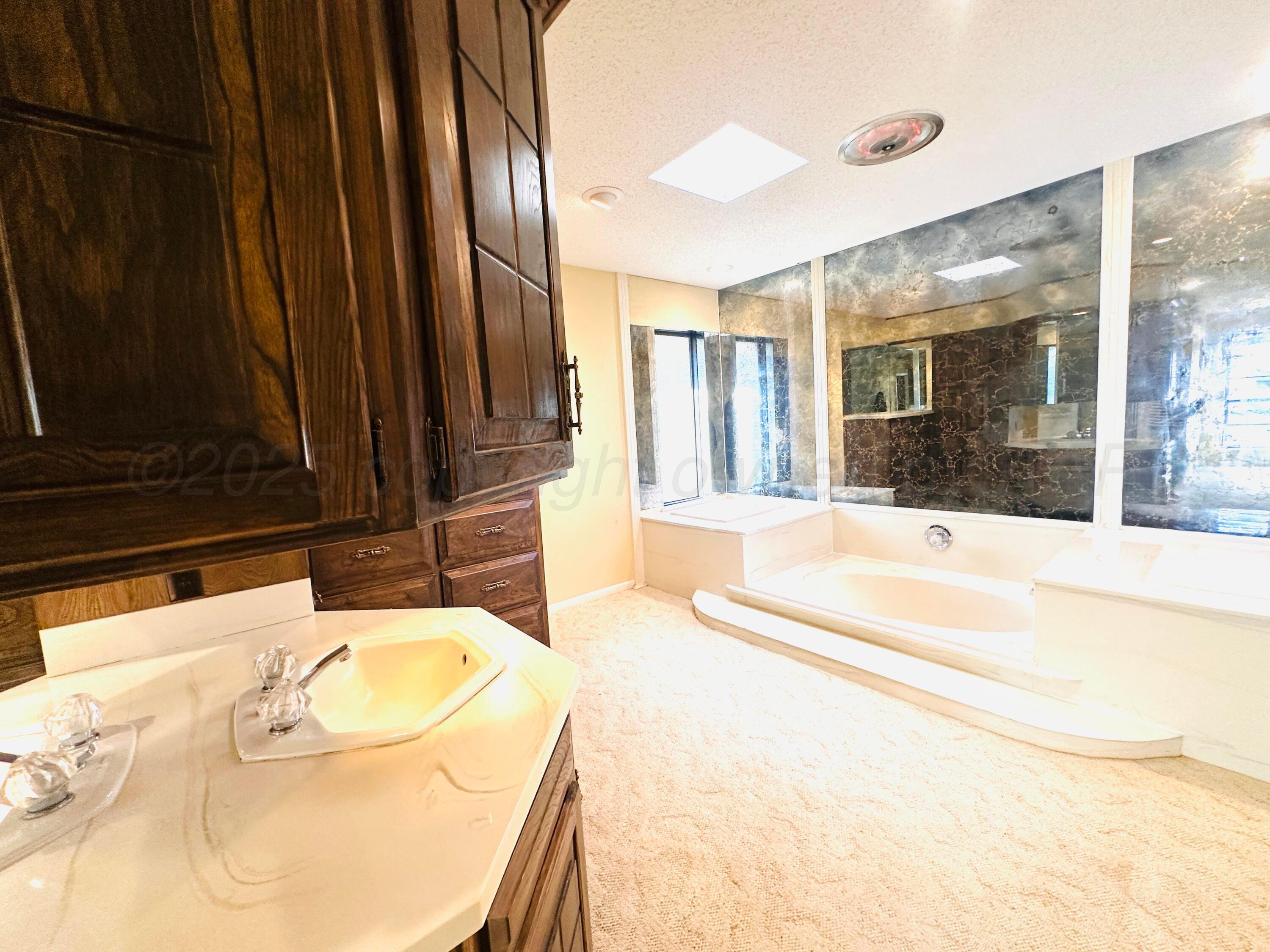 218 N Carson Avenue, Dumas, Texas image 30