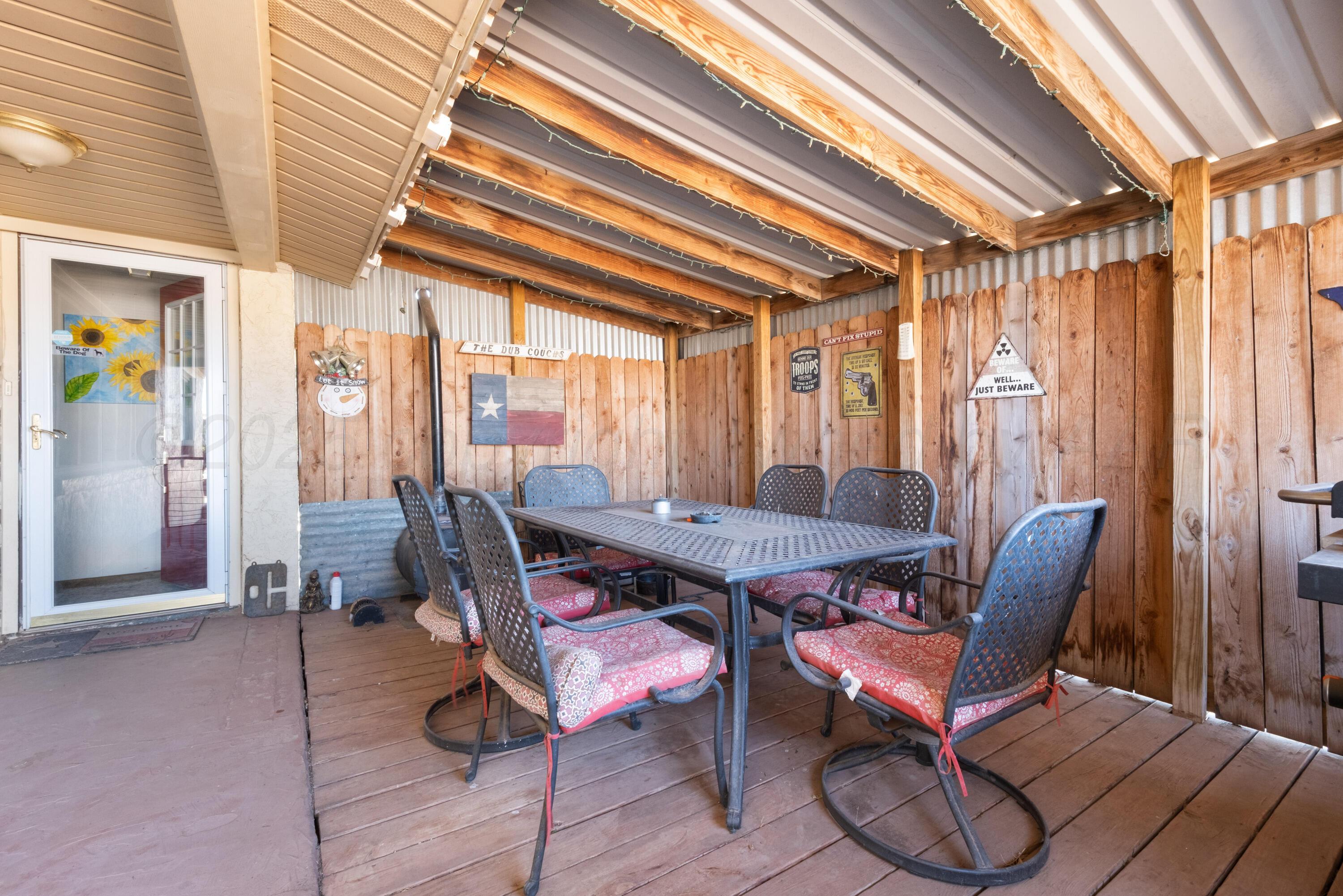 Kress, Texas 79052, United States, 3 Bedrooms Bedrooms, ,1 BathroomBathrooms,Residential,Active,85221