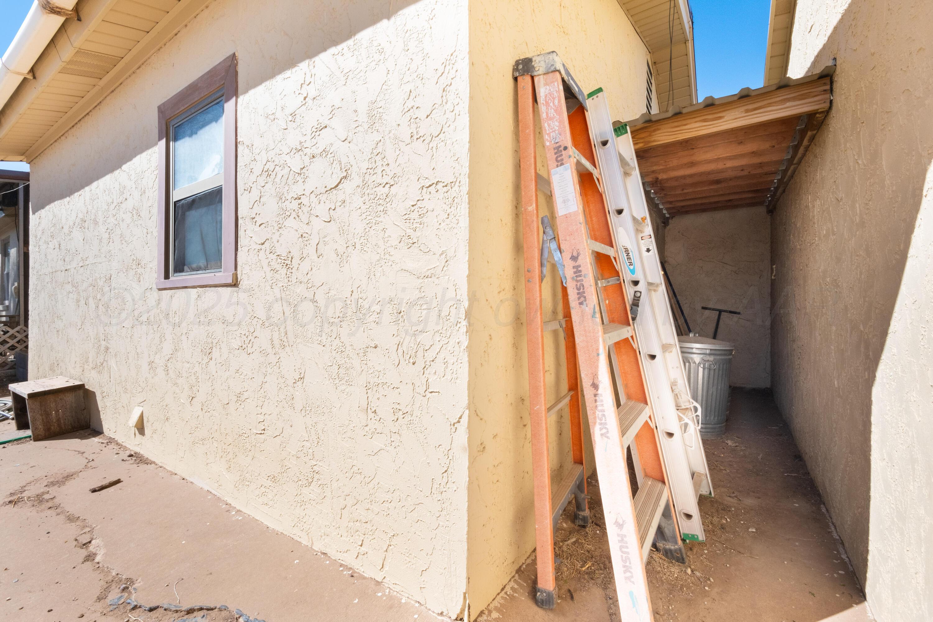 Kress, Texas 79052, United States, 3 Bedrooms Bedrooms, ,1 BathroomBathrooms,Residential,Active,85221