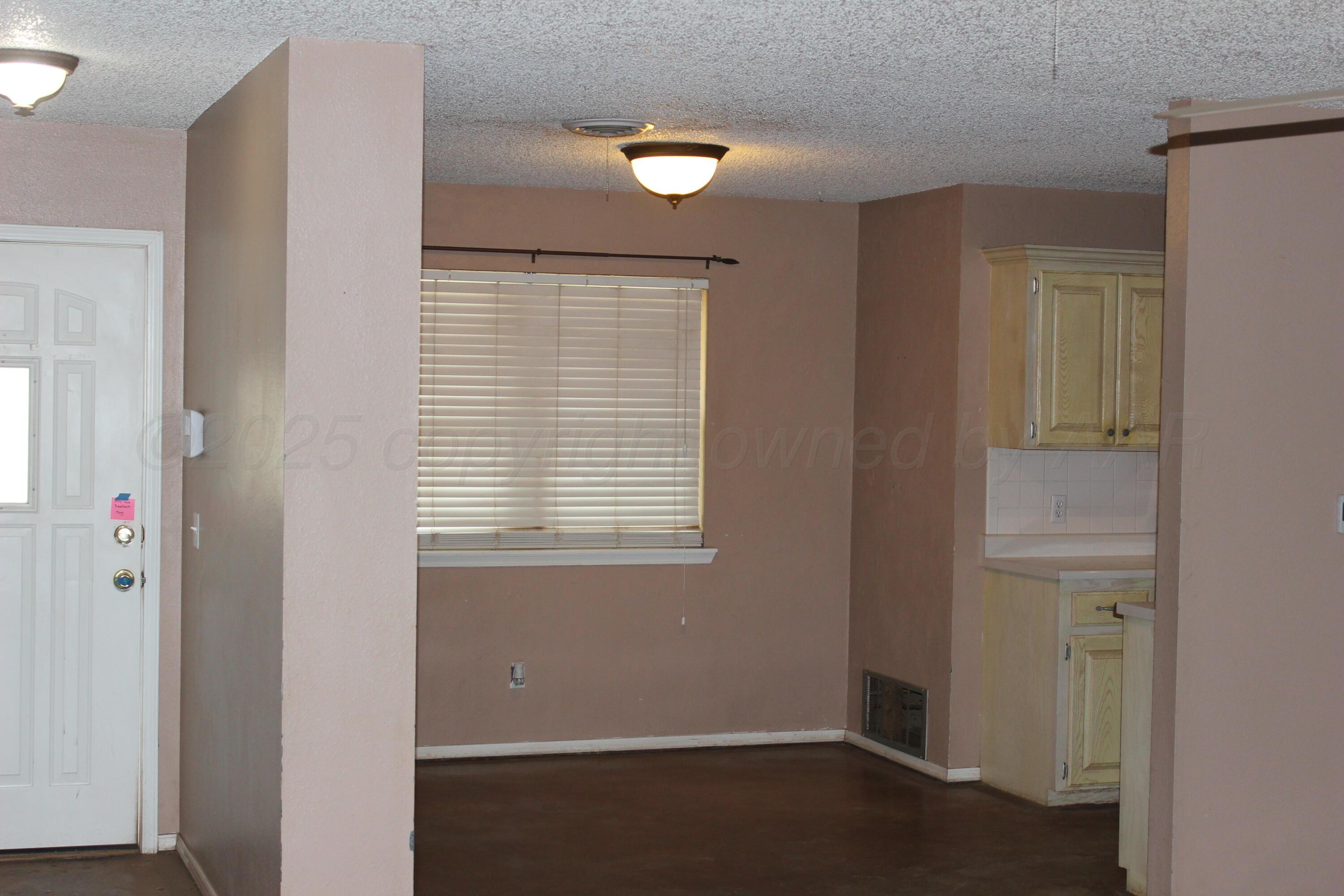 430 N Hickory Street, Hereford, Texas image 3