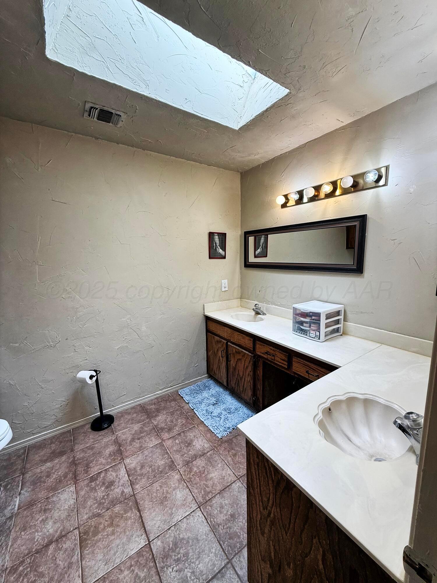 2314 S Elm Street, Perryton, Alaska image 10