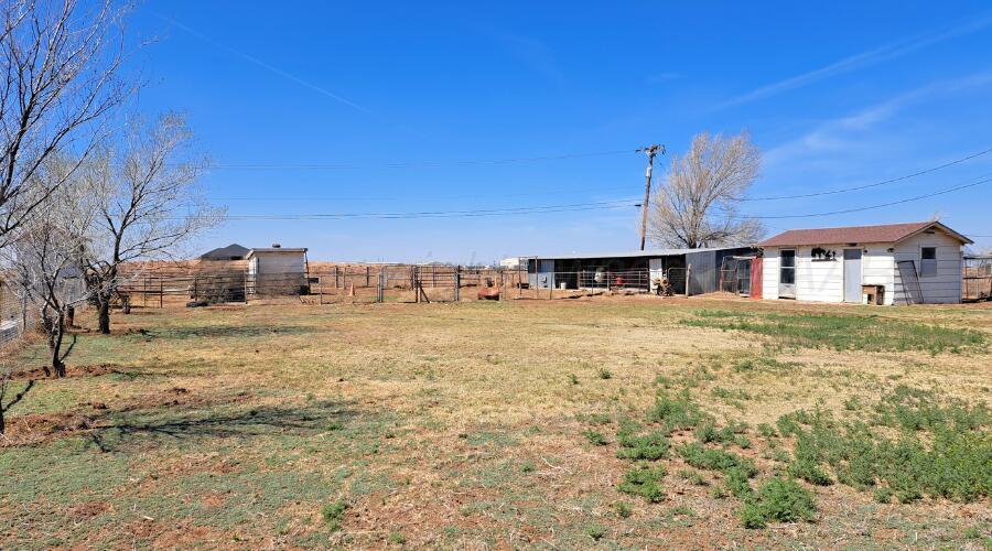 921 N Maddox Avenue, Dumas, Texas image 14