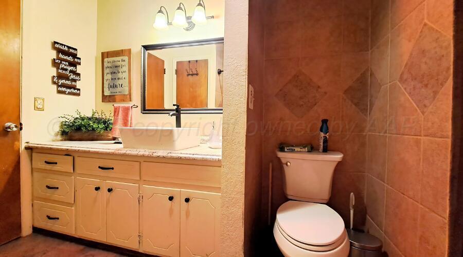 921 N Maddox Avenue, Dumas, Texas image 12