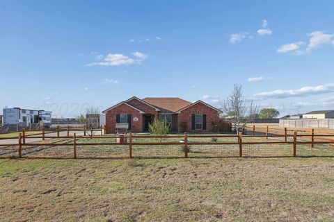 Homes For Sale - 7351 Outlook Avenue<br/> Canyon, TX 79015