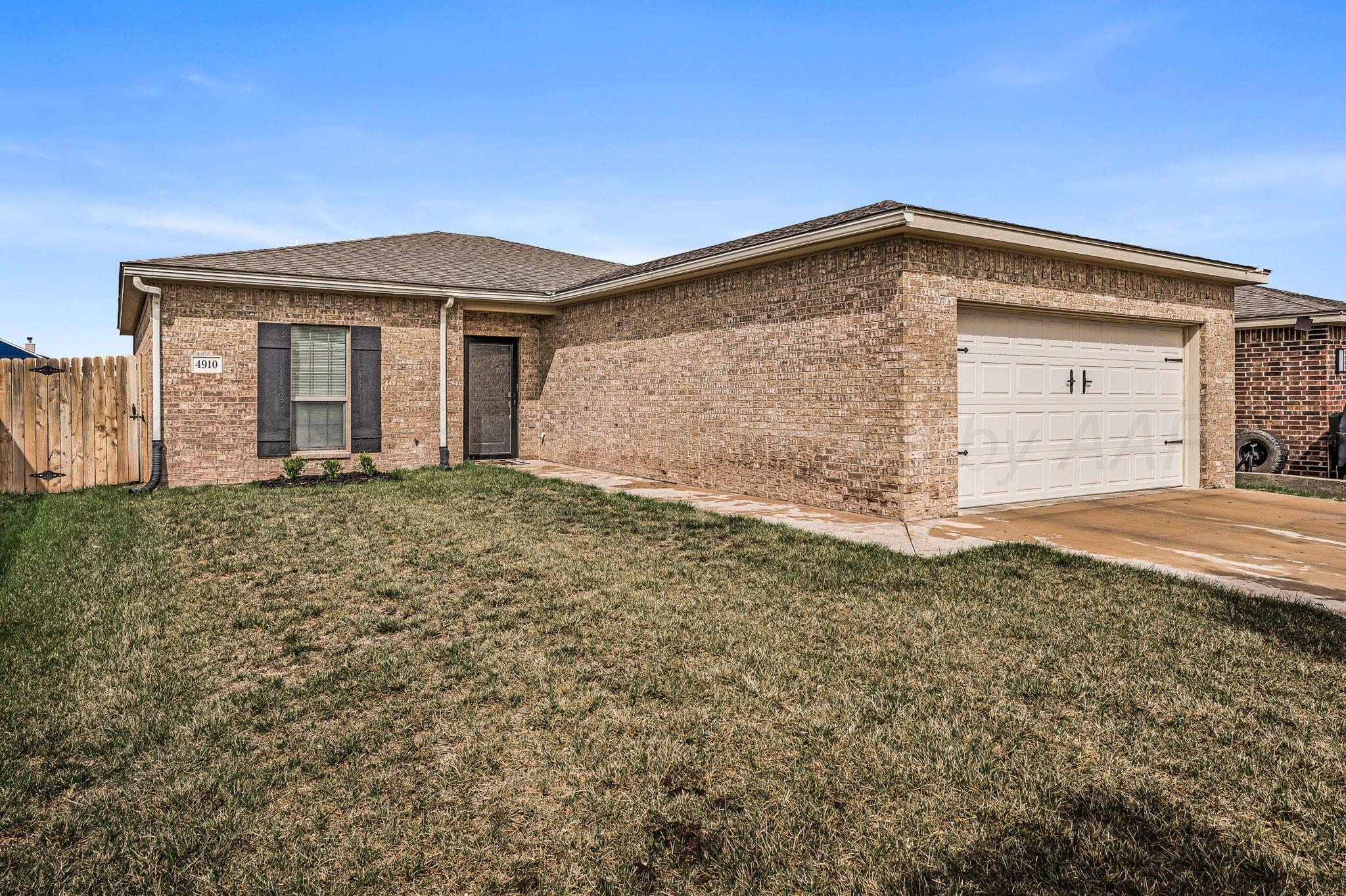 15 Moyie St, Moyie Springs, Texas image 1