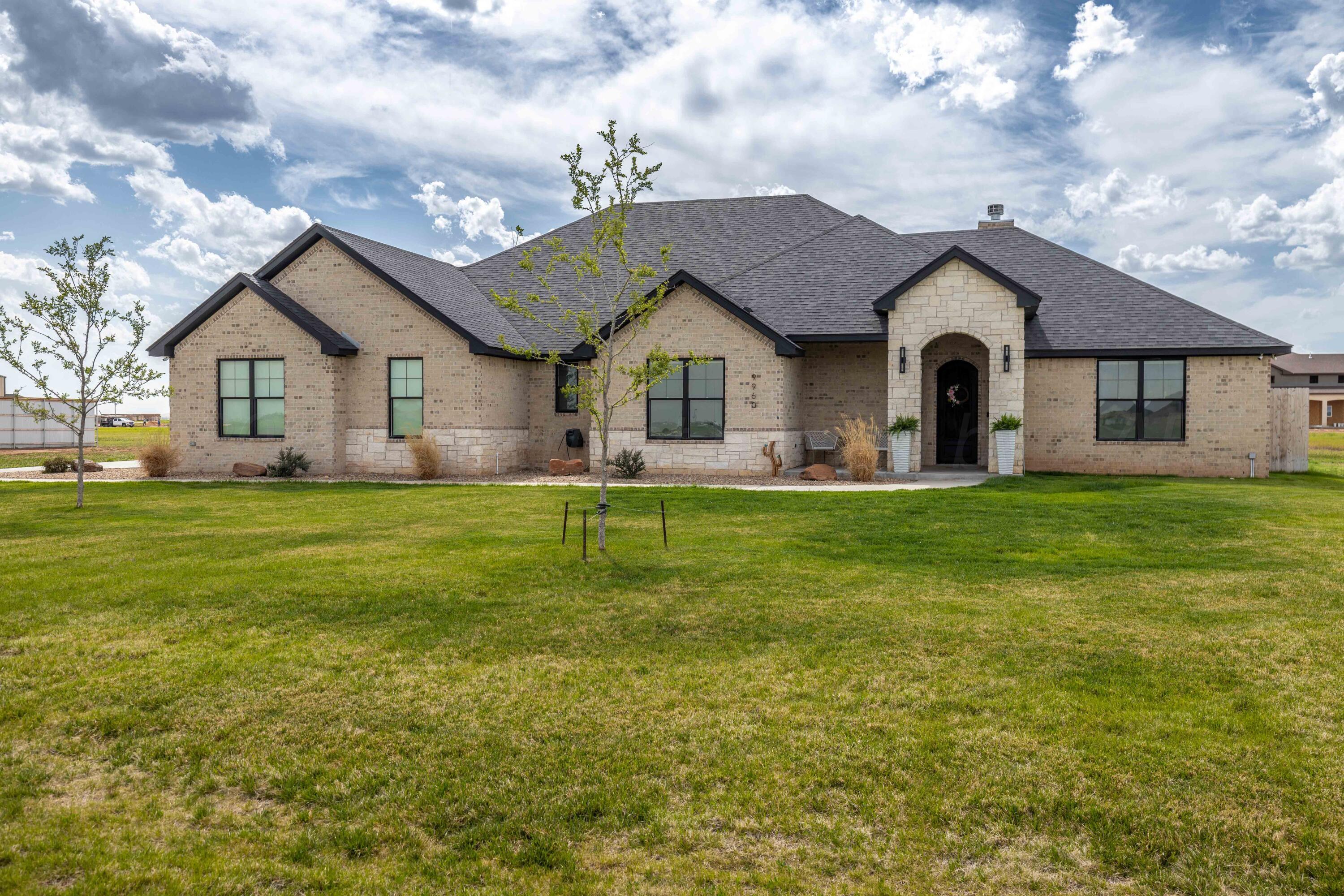 9960 W Barton Springs Dr, Amarillo, Alaska image 2