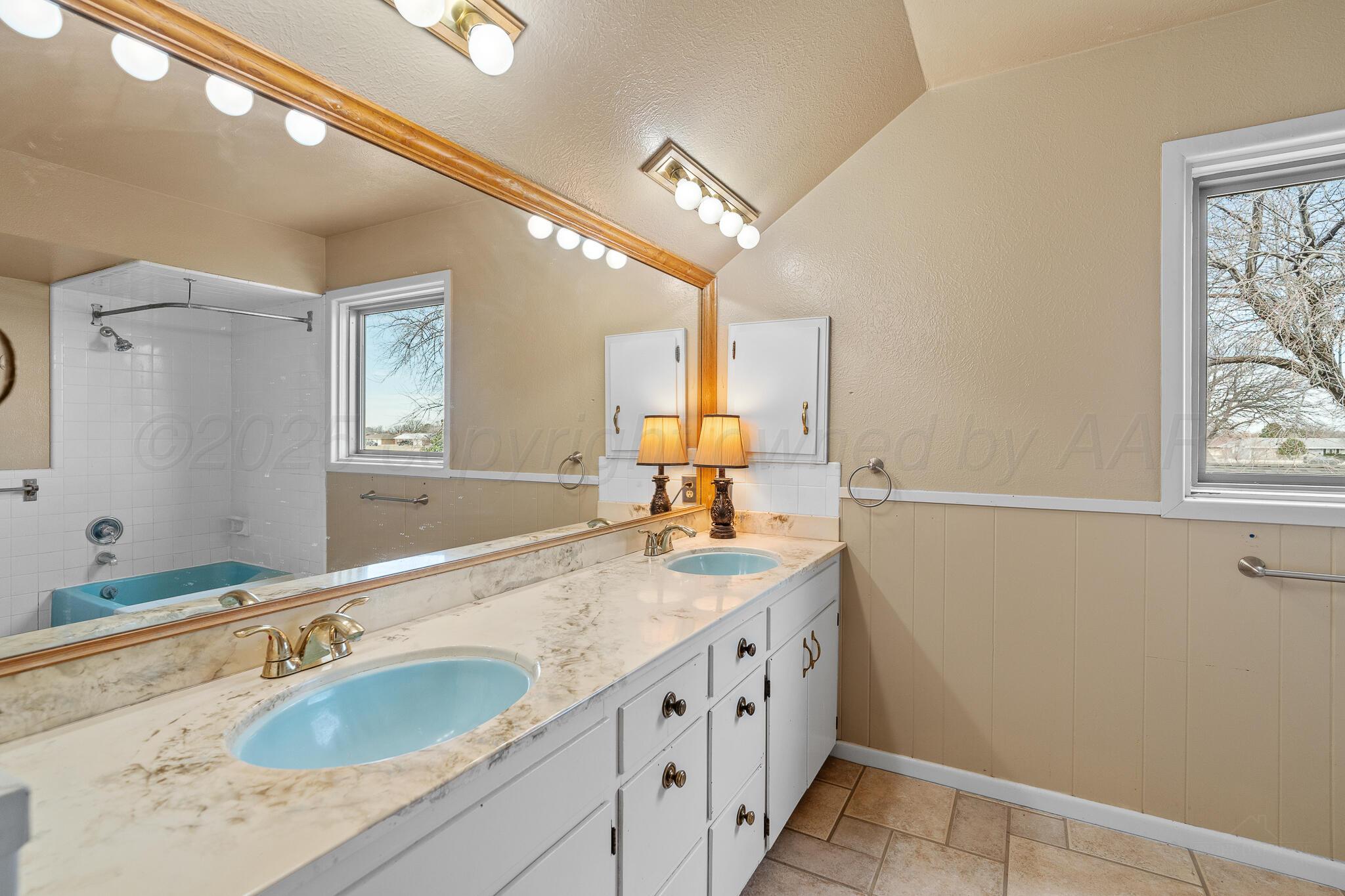 405 N Centre Street, Hereford, Texas image 37