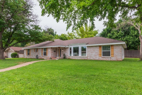 Homes For Sale - 5109 Tawney Avenue<br/> Amarillo, TX 79106