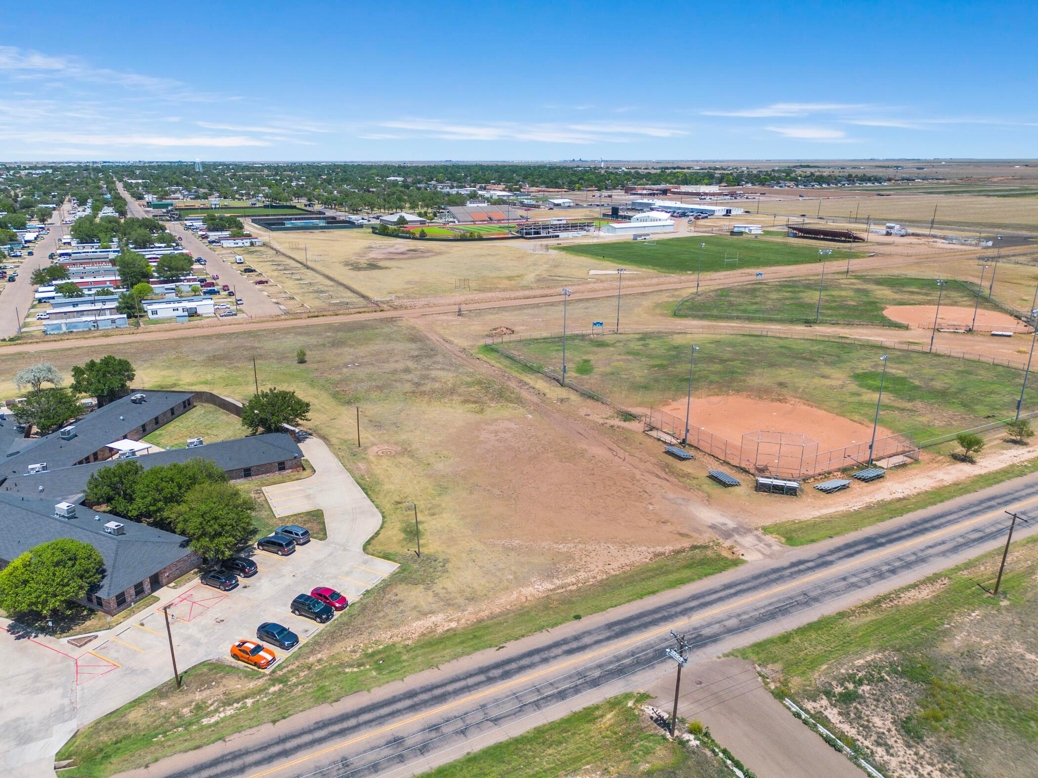 Land, Dumas, Texas image 8