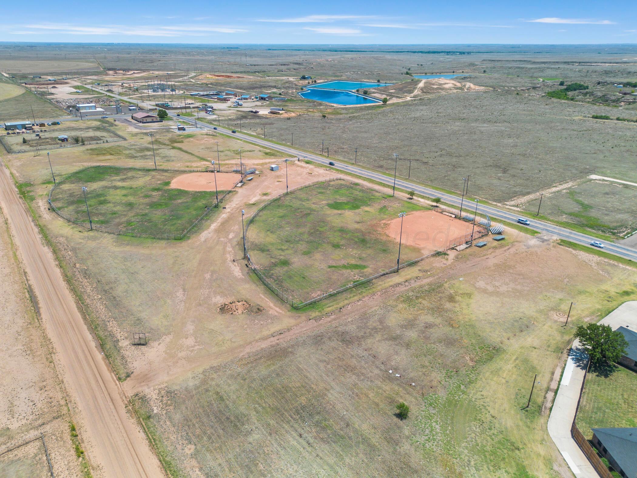 Land, Dumas, Texas image 7