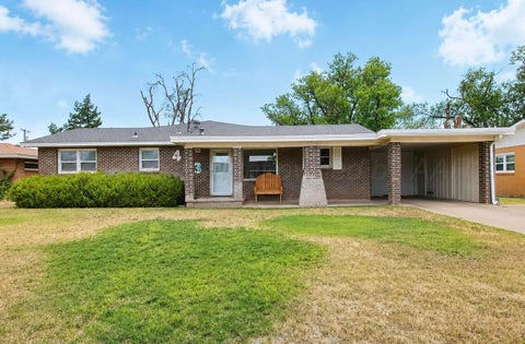 Homes For Sale - 413 Star Street<br/> Deaf Smith County, Hereford, TX 79045