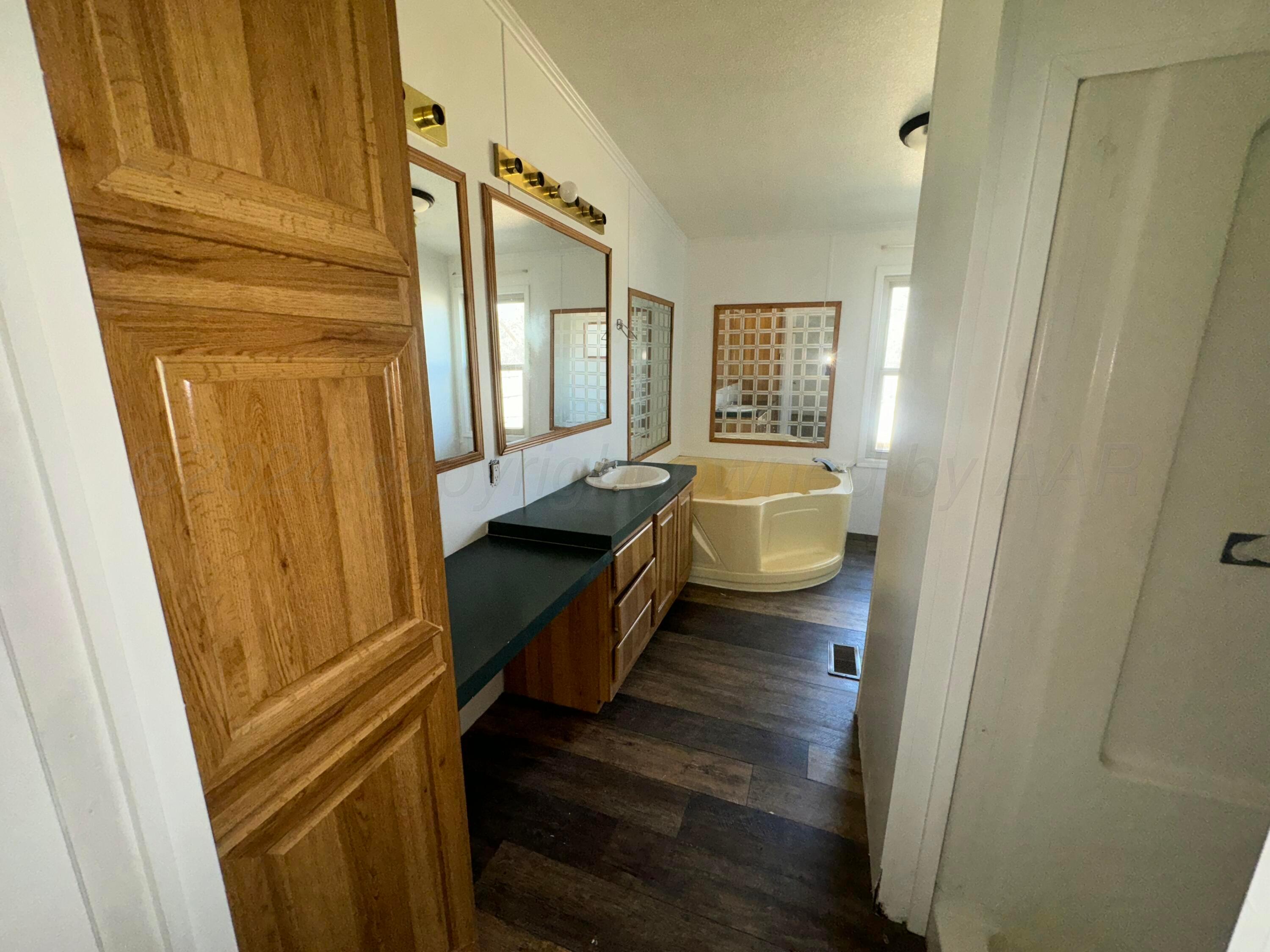 10109 S River Road, Amarillo, Alaska image 21