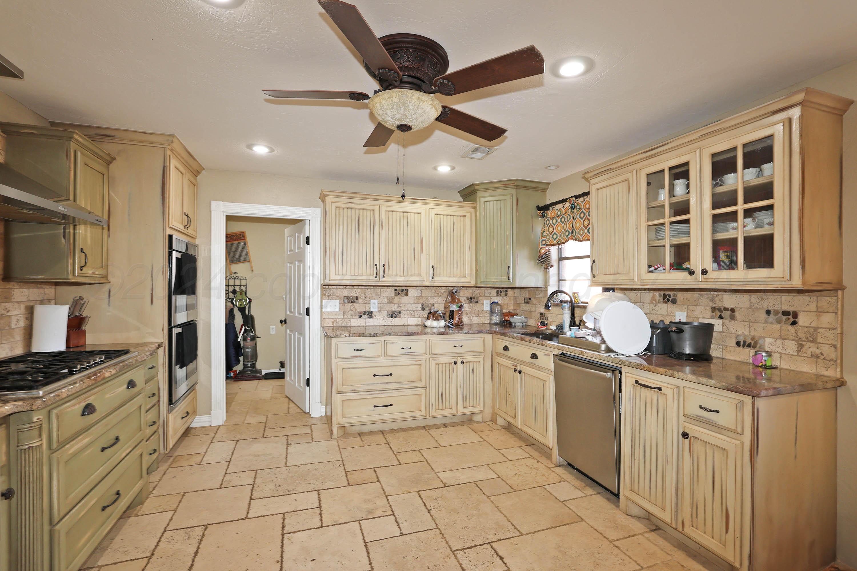 62 Hunsley Hills Boulevard, Canyon, Texas image 12